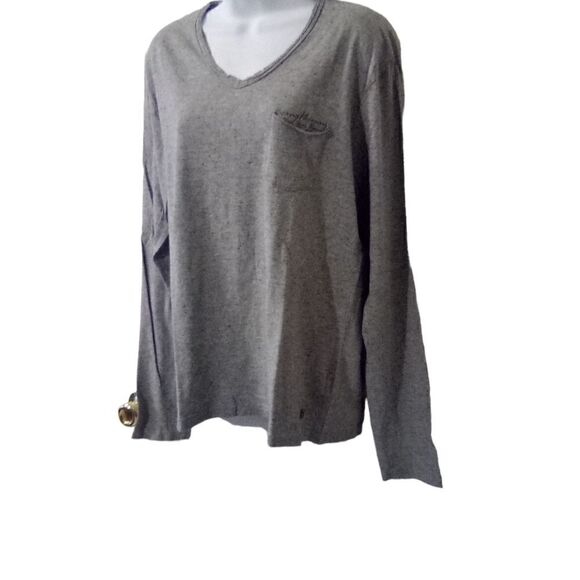 Being Human gray long sleeve V neck spread a smile Tee shirt size M - Picture 2 of 10